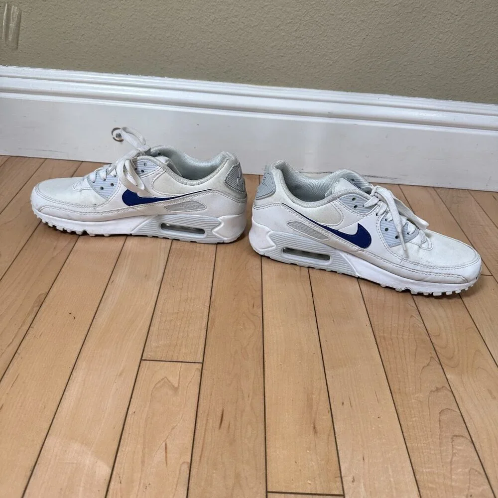 Nike Air Max 90 White with Blue Swoosh Size 9 / 40.5